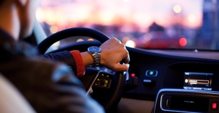 Comment trouver un crédit auto à 18 ans ? Quelle banque pour un jeune conducteur ?