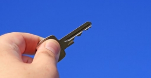 Prêt immobilier avec CDD de la fonction publique : est-ce possible ?