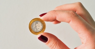 Où emprunter quand on a un petit salaire, pour un prêt immobilier ?