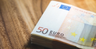 Combien puis-je emprunter avec des revenus de 4500 € nets mensuels ?