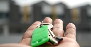 Peut-on conserver son crédit immobilier après une vente ?