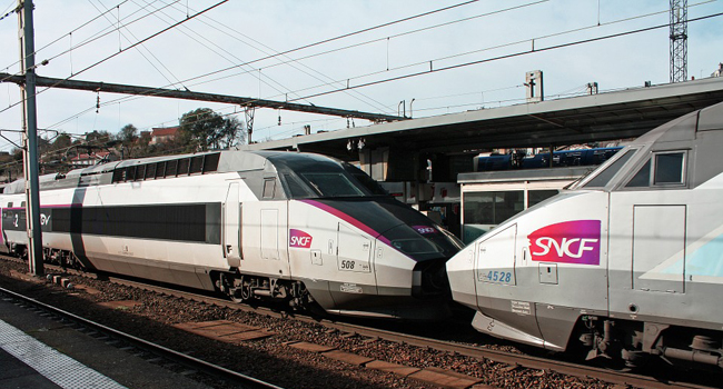 Rachat de crédit pour agent SNCF ou RATP : quels avantages ?