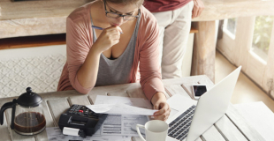 Déchéance du terme et rachat de crédit : une solution ?